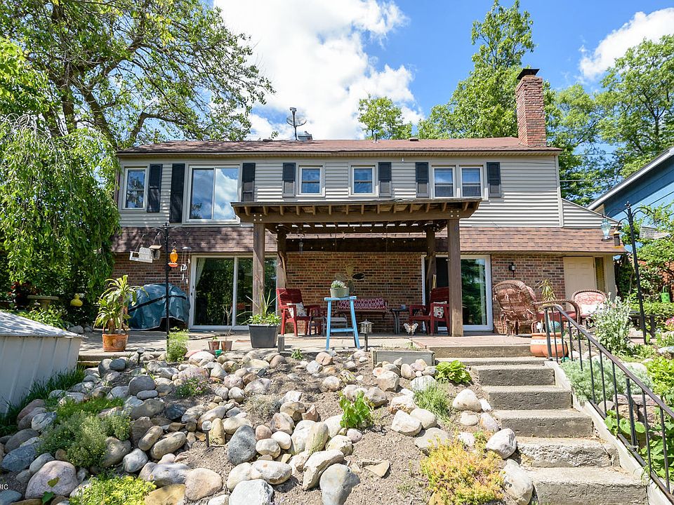 1st image of 175 Honey Ln