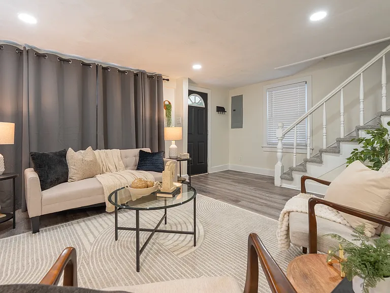 1114 Hoover Ave — Photo 8