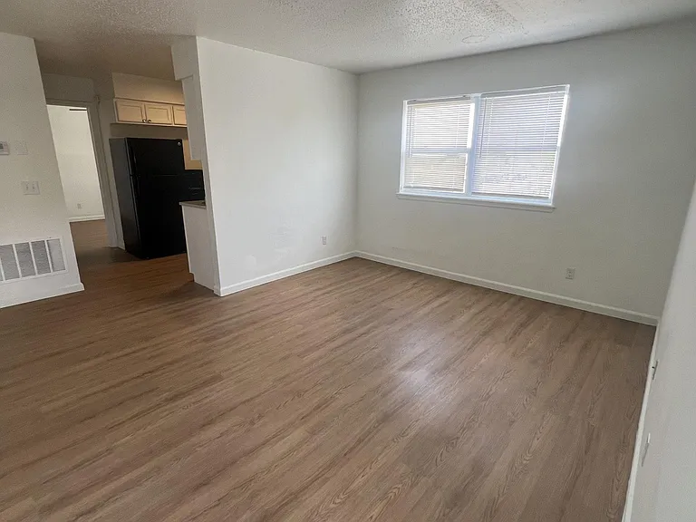 Northwood Apartments — Photo 37