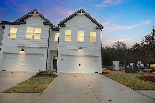 Centennial Ridge Photo 1