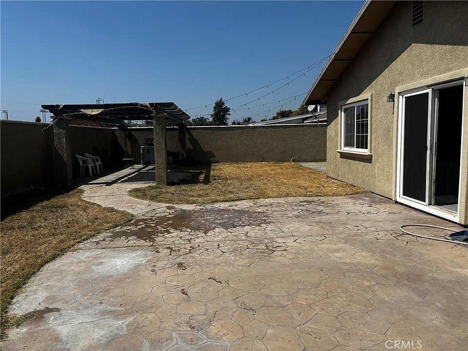 2nd image of 1012 Long Beach Dr