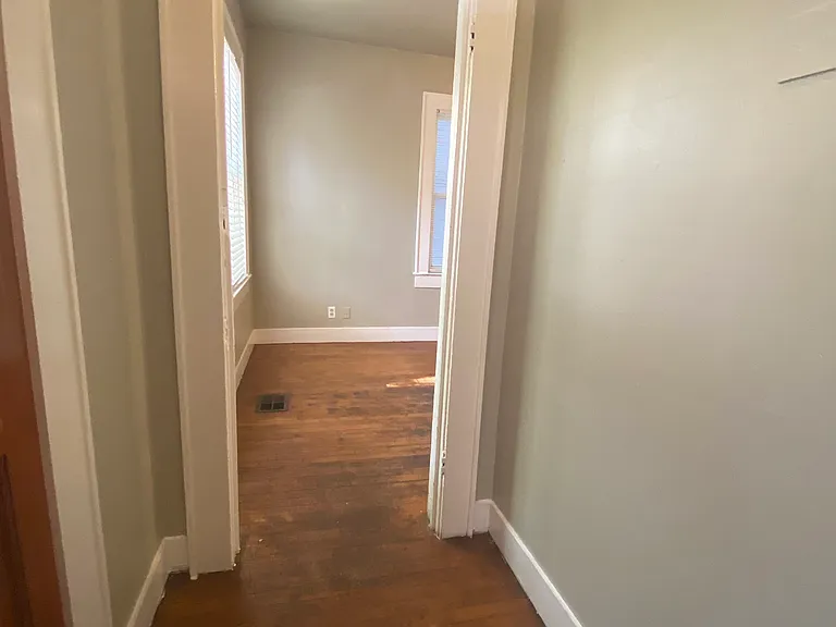 2714 Whitis Ave #A — Photo 32