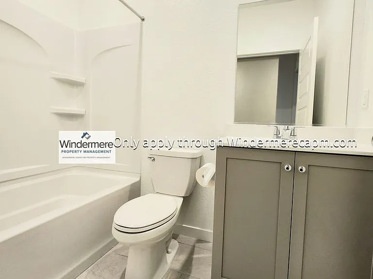 8403 Sinesky Way — Photo 11
