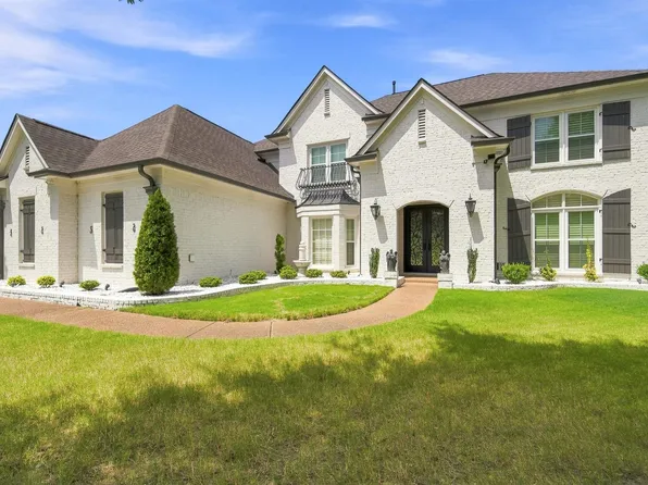 1596 Brackenshire Ln, Collierville, TN 38017