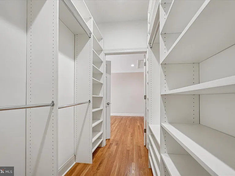 4902 Derussey Pkwy — Photo 46