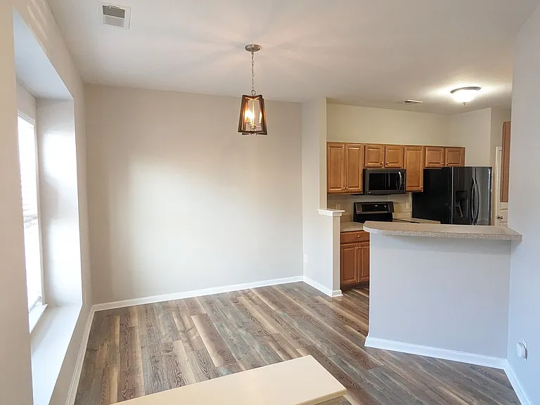 4613 Forestridge Commons Dr — Photo 3