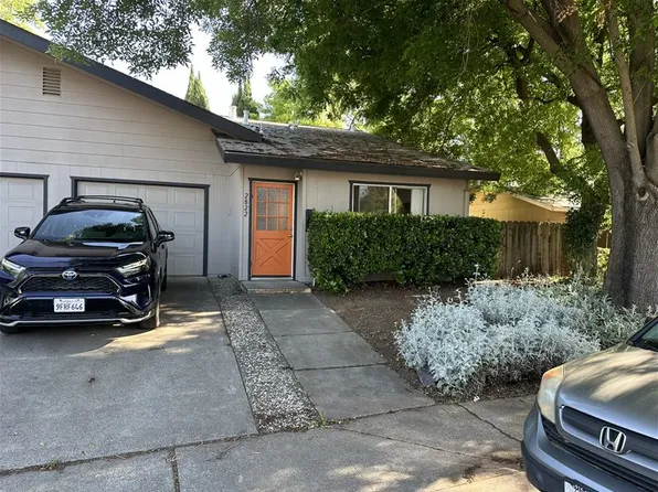 2822 Albany Ave, Davis, CA 95618