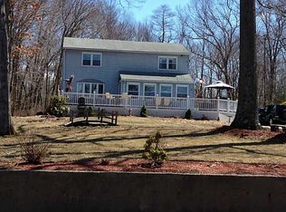 396 Reservoir Rd, Pascoag, RI 02859