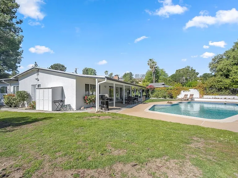 6831 Wexford Pl — Photo 39