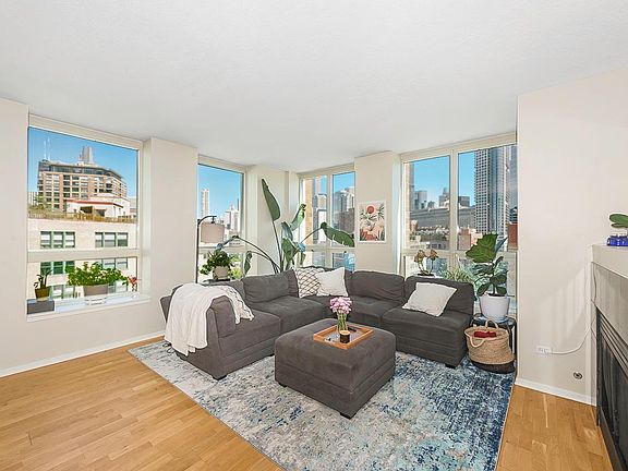 3rd image of 600 N Kingsbury St APT 803