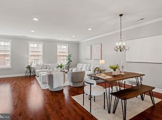 305 Captains Way, Philadelphia, PA 19146