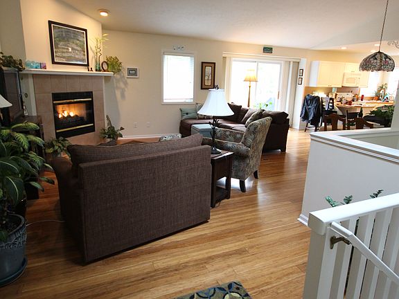 2nd image of 21 Robinhood Dr SE