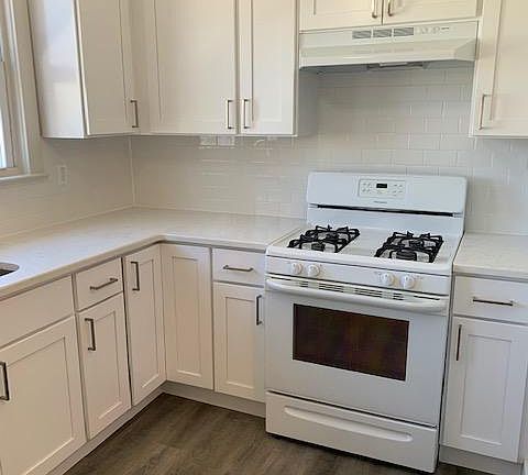 2nd image of 423 Union Ave