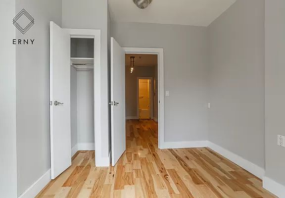 3rd image of 407 Chauncey St #B1