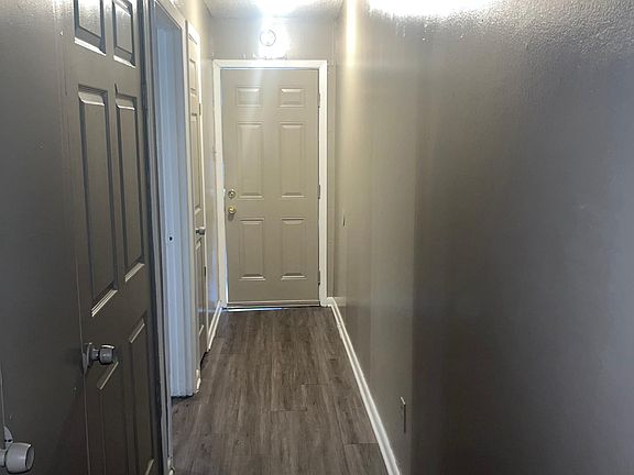 2nd image of 4725 Hoffman Rd #3