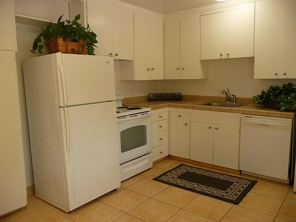 5th image of 3540 Cody Way