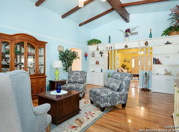 5th image of 117 Honey Bee Ln