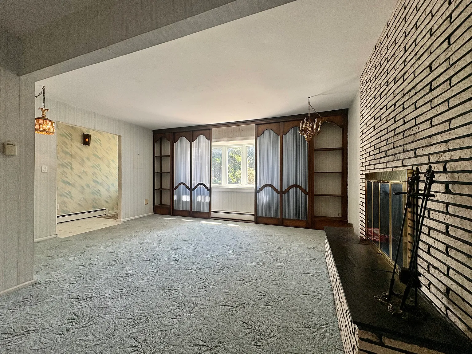 Hendrickson Ave, Lynbrook — Photo 2