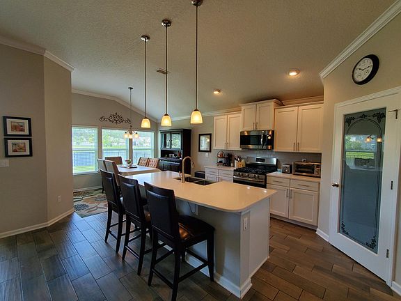 Full kitchen with island