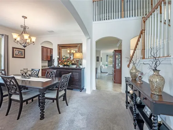 9425 Glenforest DR, NAPLES, FL 34120