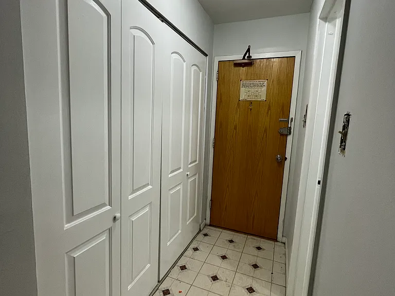 5920 N Kenmore Ave #207 — Photo 16