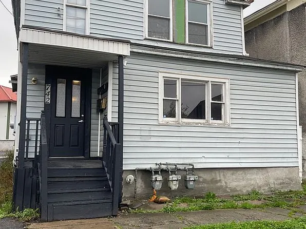 742 Jay St, Utica, NY 13501