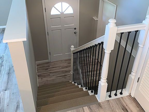 3rd image of 2285 McKinley St
