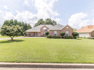 401 Cross Creek Way, Warner Robins, GA 31088
