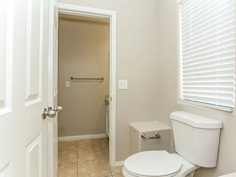 8329 Wildwood Glen Dr — Photo 15