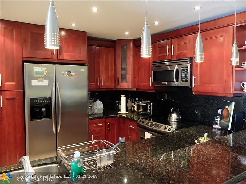 1st image of 2350 NE 135th St APT 514