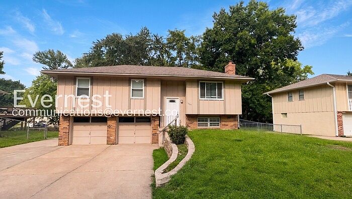 1st image of 1821 S Speas Dr