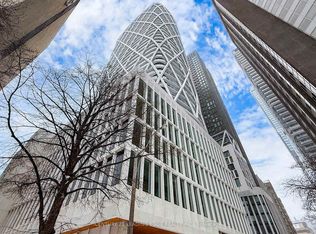 230 Simcoe St #2212, Toronto, ON M5T 0G7