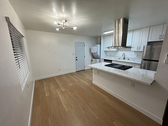 4th image of 569 Park Way APT D