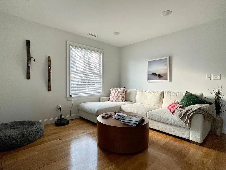 321 Lafayette St #2 — Photo 8