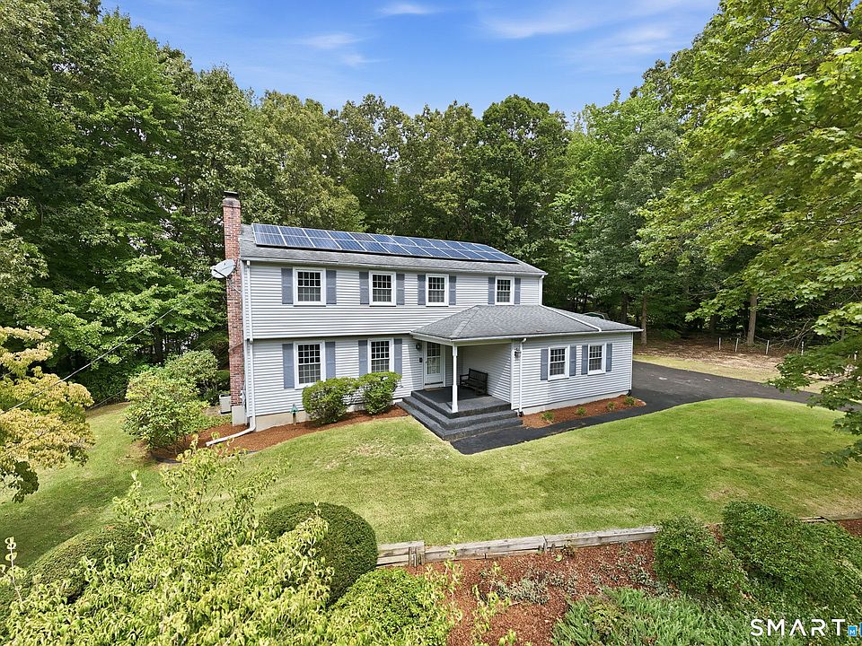 1st image of 32 Pioneer Drive