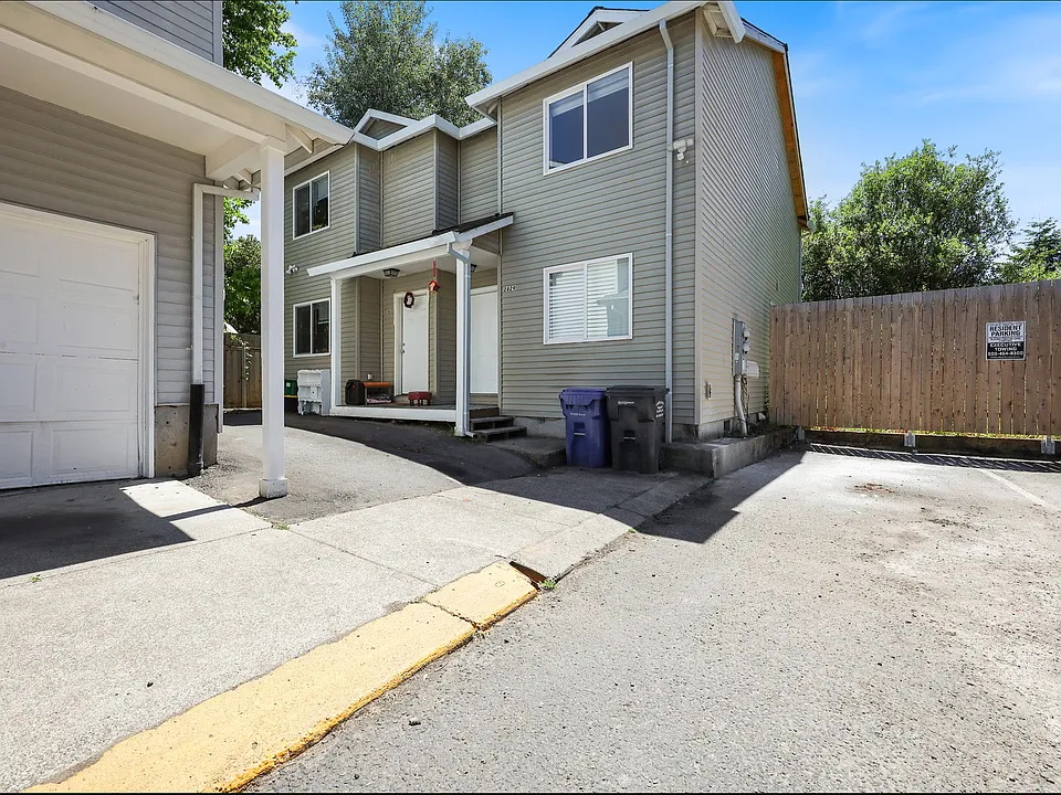 2819-2835 SE 90th Pl