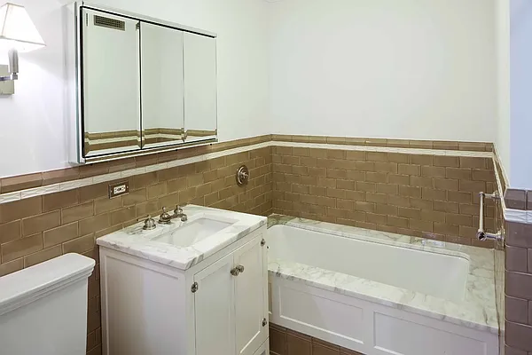 Rented by Stribling | media 25