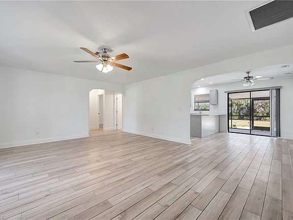 4th image of 4413 SW 7th AVE