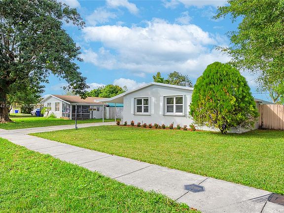 3rd image of 4311 NW 59th St
