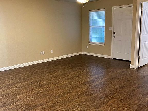 3rd image of 3032 Weave Ct #3034