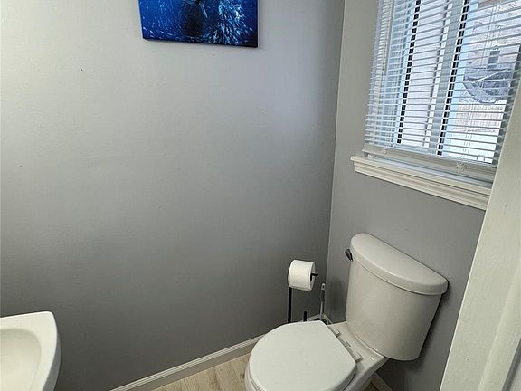 4th image of 9390 Gale Rd