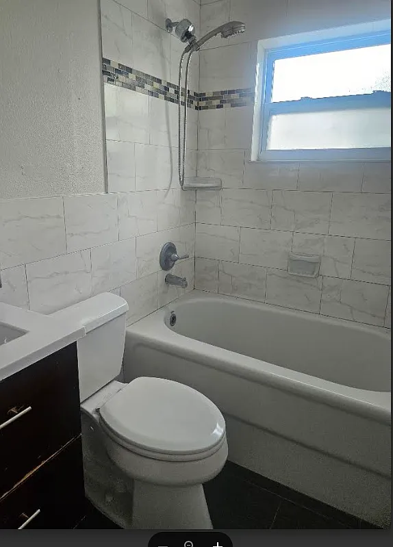 2 bed, 1000 sqft, $1,800 — Photo 3