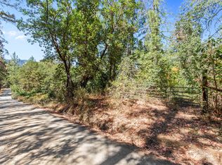 0 Hogan Rd, Jacksonville, OR 97530