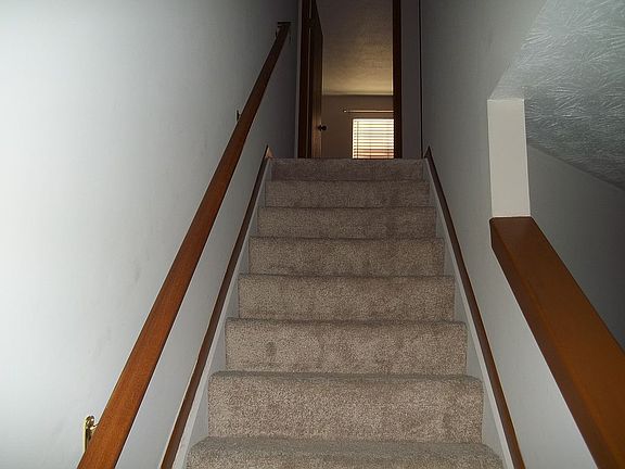 4th image of 6111 Leyden Ln