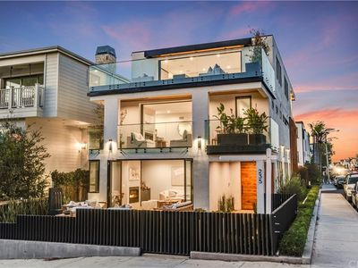 235 4th St, Manhattan Beach, CA, 90266
