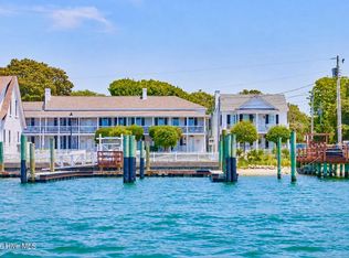125 Front Street, Beaufort, NC 28516