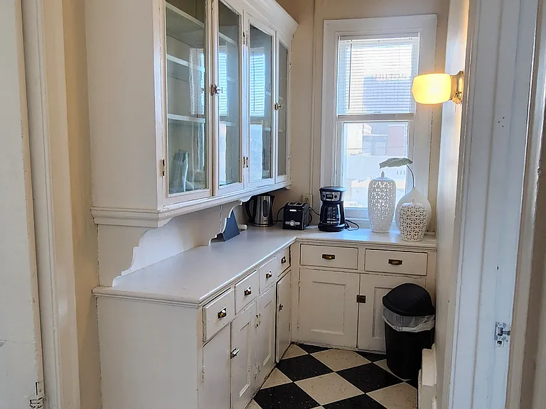 St. James Court Historic Apartments — Photo 15