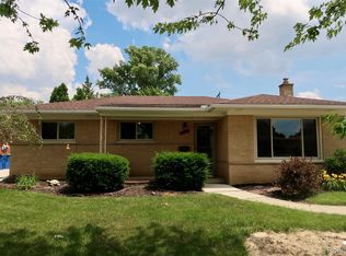 28242 Aline Dr, Warren, MI 48093