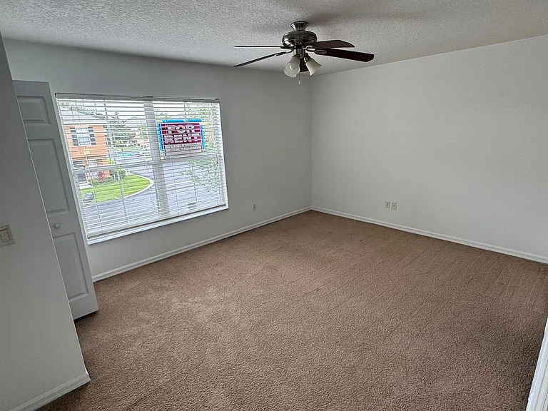 4036 Pitch Pine Cir — Photo 13