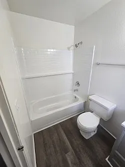 504 Jeanell Dr #23 — Photo 8
